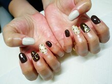 チアネイルズ(Chia nails)/スタースタッズ