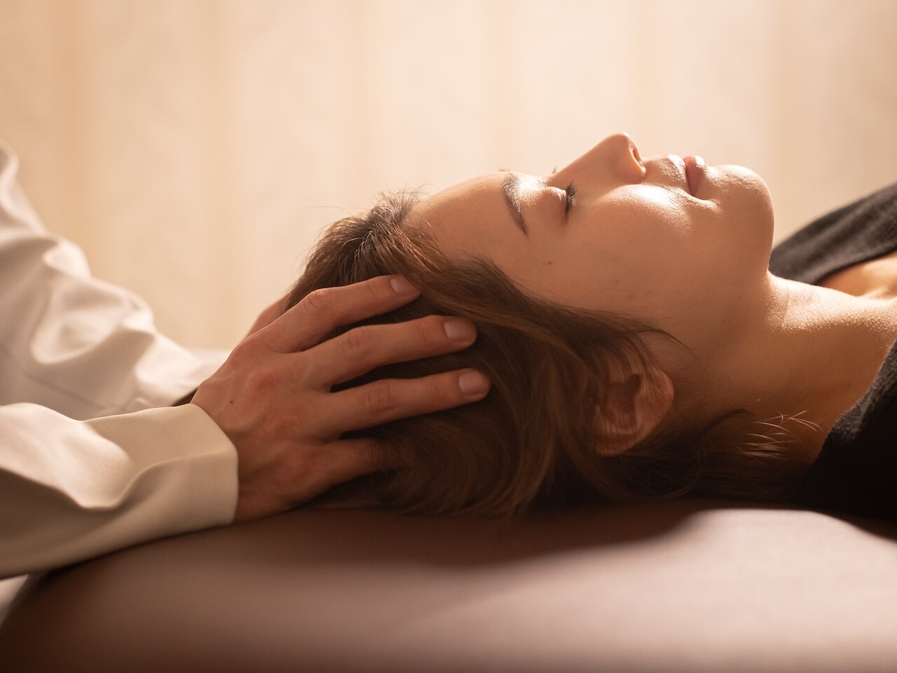 頭痛・不眠・肩こり　高濃度炭酸ドライヘッドスパ+整体 \3980