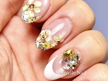 ヌーベルネイル(Nouvelle Nail)/フラワー×フレンチ ビジュー