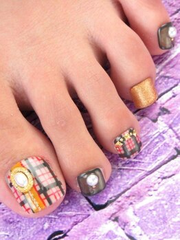 カラーズ 浜松店(colors)/シースルー×チェックネイル(^^)