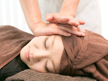 アピアランスビューティー 表参道店の写真/あなたの年齢や季節のお悩みもお任せください！熟練スタッフが代謝UPとリフトUPをお手伝いします☆