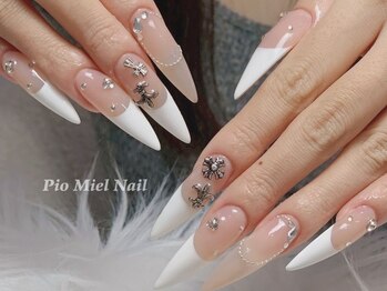 ピオミエルネイル 新宿(pio miel nail)/純白フレンチの女神ネイル