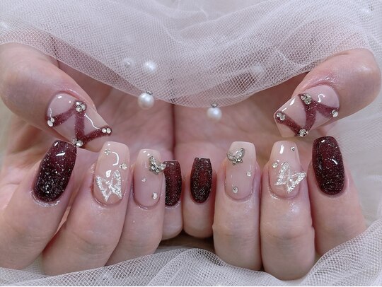 2025年冬】蝶のネイルデザイン集｜人気順｜2ページ目｜ホットペッパー  