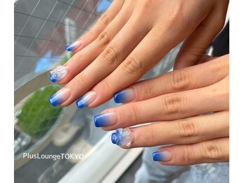 プルースラウンジ トウキョウ(Plus Lounge TOKYO)/ブルーグラデーションネイル♪