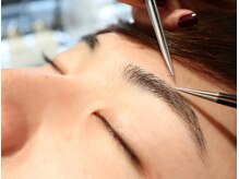 ディーディー(DxD)/眉毛エクステ