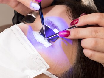 まつげエクステサロン エスラッシュ 大宮店(esLASH)/人気NO.1メニューLEDエクステ