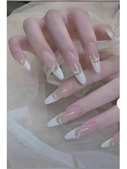 ティーアンドディー 池袋(T&D)の写真/【池袋,定額デザイン】100種類以上のパーツから選べる！アートネイルもスカルプもつけ放題で理想の指先に◎
