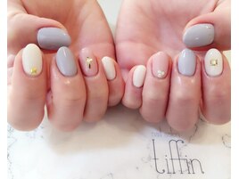 ガーリースタッズネイル