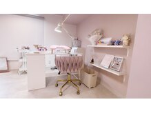 リアイズ(Reeyes)の雰囲気（大人可愛い、ナチュラルな店内＊）