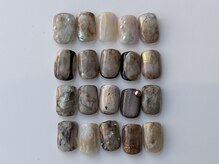 シータ(Siita)の雰囲気（Hand & Foot の同時施術可能で時短も◯    Instagram@siita_nail）