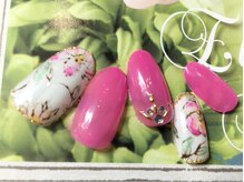 ネスト(Nest)/手描きフラワー（￥６５９０）