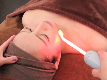 エステサロン シャイン/オゾン(ニキビケア)