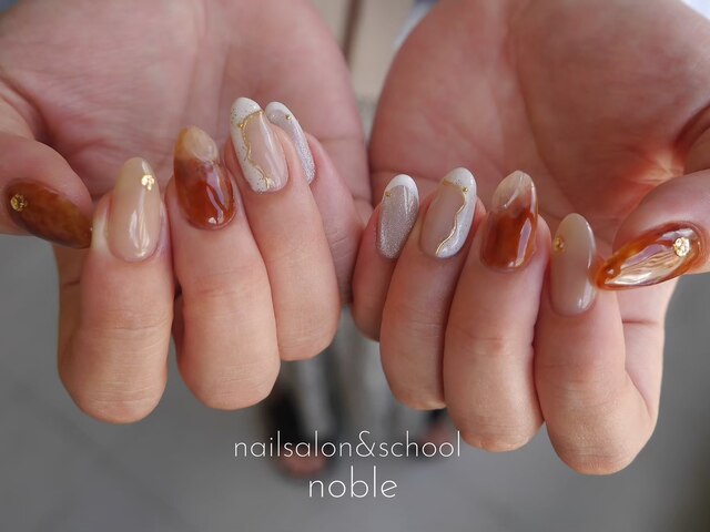 nail salon&school noble