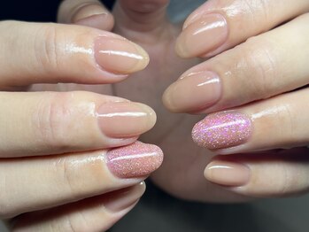 ルナ(LuNa)/ヌーディーネイルにフラッシュ♪