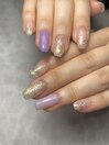 大人可愛いきらめきネイル