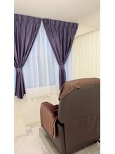 ★店内はゆったりリラックス空間★ふかふかのリクライニングチェアも完備で快適にお過ごしいただけます♪