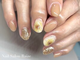 ひまわりネイル/大人ネイル