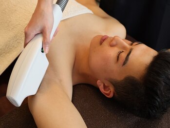 バロンズクラブ(Baron's Club)の写真/【男性も多く来店/21時迄営業】口コミ高評価★痛みが苦手な方にも◎[梅田/中崎町メンズアイブロウ]