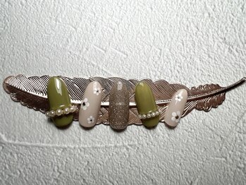 ラウレアルア(Laure’a lua)/フラワー　ラインパール