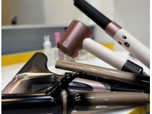 reNew 【2/4 NEW OPEN(予定)】の雰囲気(最新のドライヤー、アイロンなどの機器も実際に使って試せます♪)