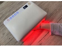 サロンドネイリーモ(Salon de Nailymore)の雰囲気(エイジングケア効果の赤色LEDで手肌のトリートメント☆)