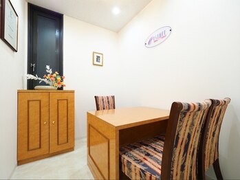 エスティ 梅田店/カウンセリングルーム