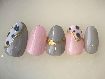 アニマル柄ネイル