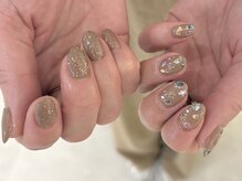 サンジュウヨン(34)/アシメトリネイル　パラジェル