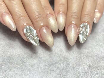 ミルティー(Milty)の写真/《高技術スタッフが理想のデザインをご提案♪》季節に合わせたネイルで指先から華やかに♪大人気の定額も◎