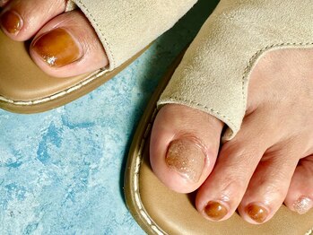 カナ(kana愛)/秋もフットネイル♪