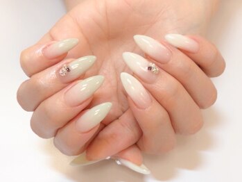 ジャストネイル(JustNail)の写真/肌の色・なりたいイメ-ジに合わせたカラ-をご提案☆シンプルで上質なネイルが人気の大人女性の為のサロン♪