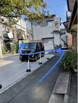 オラ ネイル(ola nail)/【道案内】4.道なりに進む