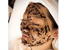 サロンドロキシー (Salon de Roxy)