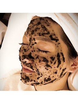 サロンドロキシー (Salon de Roxy)の写真/毛穴/ニキビにお悩みの方に◎【剥離なし☆ハーブピーリング¥7800】光フェイシャルとのセットでさらに美肌♪