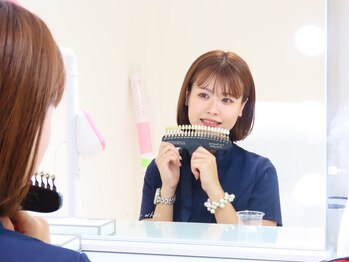 エクシアホワイト 北24条駅前店/歯のトーンチェック