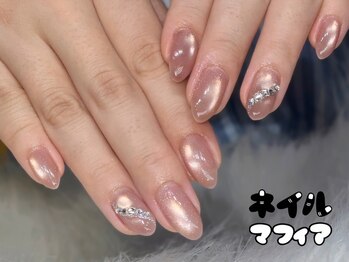 ネイルマフィア 恵比寿(NAIL MAFIA)の写真/≪洗練されたシンプル可愛いデザインがいっぱい≫シンプルだけど存在感があるデザインで指先を彩る♪