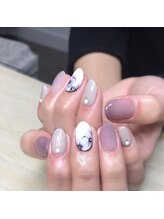 ヒトミネイルズ(Hitomi Nails)/