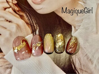 【ニュアンスミラーネイル】