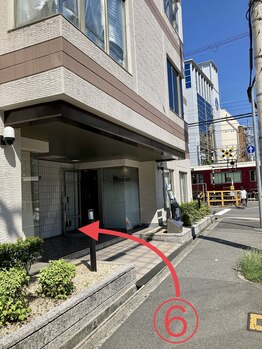 整体サロン アサヒ(Asahi)/ビル前