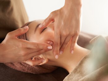 エステティックサロンローズハウス/[小岩駅/毛穴/小顔/痩身/脱毛]