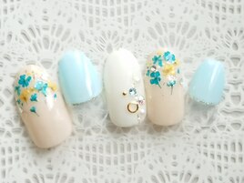 華やかなジェルネイル☆