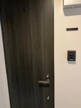 バイアス(BIAS)/玄関になります