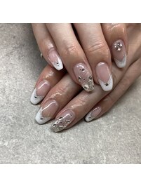 2025冬ネイル【フレンチネイル】