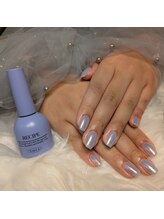 リッカヴァラ(Lycka VALLA)/オーロラネイル/ブルー/夏ネイル