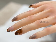 ネイルズミューコ(nail's MyuCo)/べっ甲ネイル