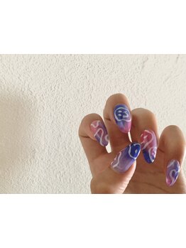 手描きアートが得意なサロン