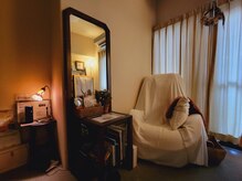 スパロータスリーフ(spa Lotus Leaf)の雰囲気（足湯とマッサージチェアでのカウンセリングから始まります。）