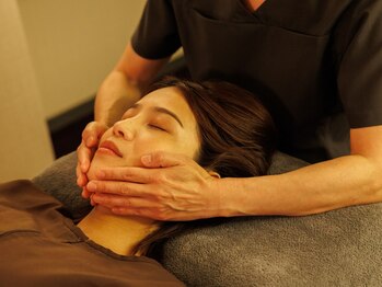 つぼぜんの写真/【美容鍼と小顔矯正orお灸】年齢と共に気になるほうれい線やたるみにアプローチ*初めての方にも◎