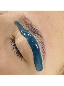 イリゼ(IRISE)/眉スタイリングにて垢抜け◎