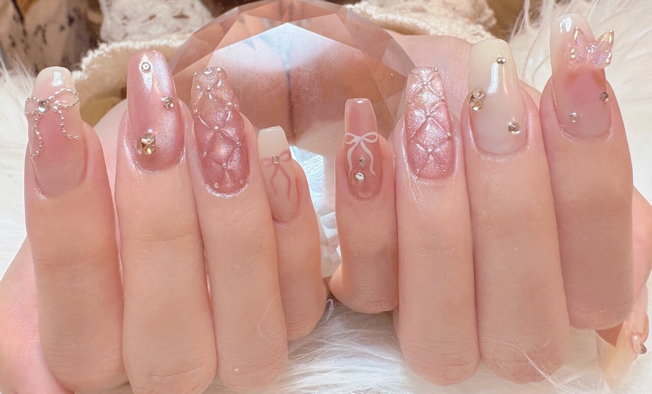 2025年-2026年冬トレンド】リボン 夏のネイルデザイン集｜人気順